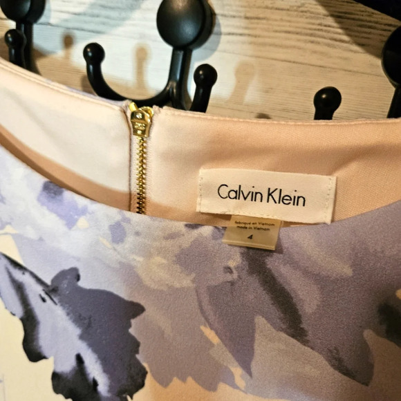 Calvin Klein Watercolor Floral Sheath Dress (NWOT) - Picture 5 of 8